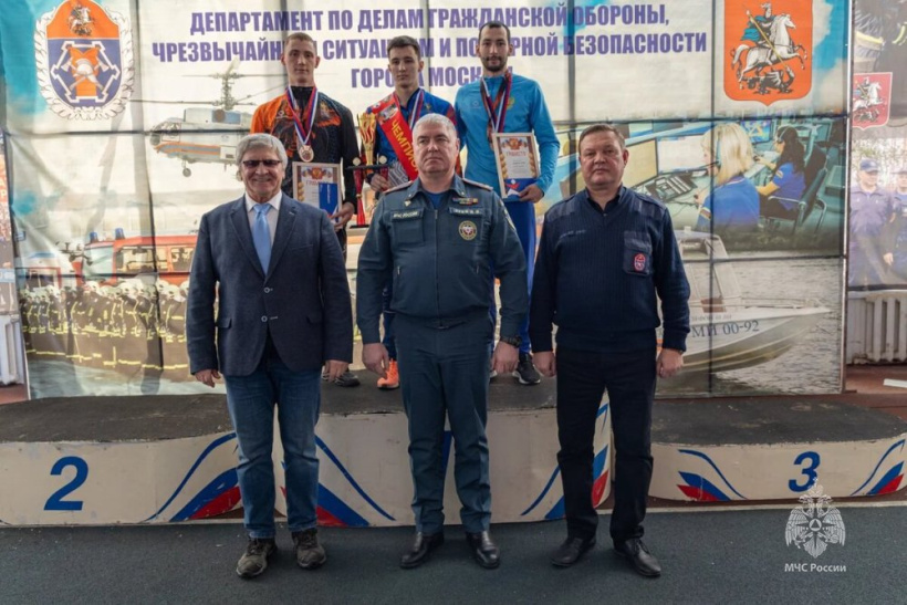 Спортсмены Академии в числе победителей Кубка Москвы по пожарно-спасательному спорту 